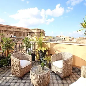 Bed & Breakfast Panto - Rooftop Boutique
