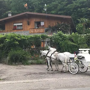  Bed and breakfast Al Cervo Tra I Laghi